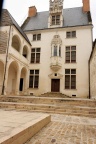 Troyes.