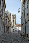 Laon.
