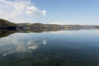 Lac artificiel sur la rivière Angara (Russie).