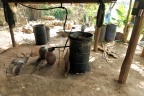 Ban Xang Hai, fabrication de l'alcool de riz.