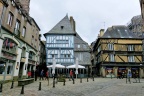 DINAN.