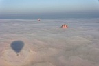 Dans et au-dessus des nuages.