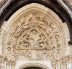 Côté nord portail monumental.