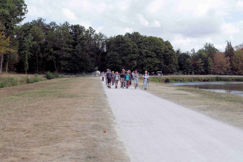 Château de Chambord, la troupe arrive...