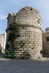 Arles, tour des remparts.