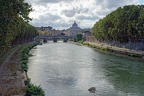 Le Tibre en arrière plan le Vatican.